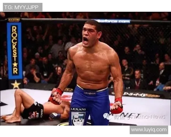 UFC比赛中足球明星的精彩表现与职业生涯的交汇点分析